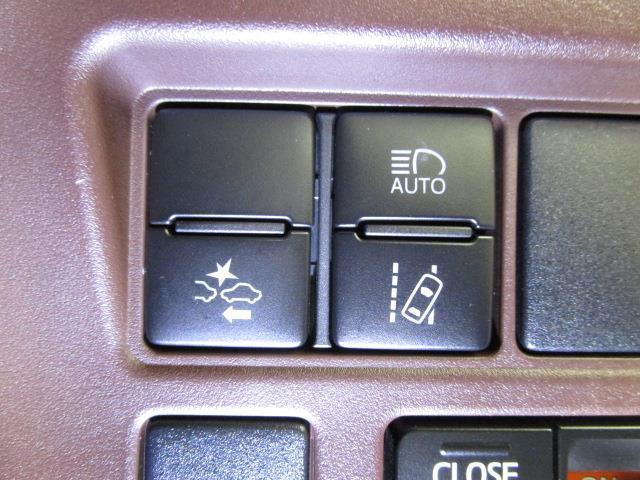 ハイブリッドGi ワンセグ メモリーナビ バックカメラ 衝突被害軽減システム ETC 両側電動スライド LEDヘッドランプ 乗車定員7人 3列シート(11枚目)