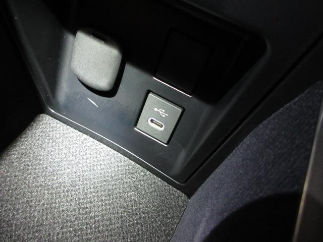 クラウンスポーツ Ｚ　Ｐルーフ　ＬＥＤヘッドライト　４ＷＤ車　クルーズコントロール　ＡＣ１００Ｖ　黒革シート　１オーナー　ドラレコ　ＡＷ　ＥＴＣ車載器　メモリーナビ　Ｂカメラ　エアバッグ　ＴＶナビ　横滑り防止装置　キーレス（27枚目）