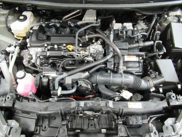 ヤリス ハイブリッドＧ　サイドエアバッグ　スマートキ　Ｂモニター　ＥＴＣ車載器　横滑り防止装置　クルコン　セキュリティアラーム　パワステ　キーフリー　オートエアコン　ＡＢＳ　Ｗエアバック　パワーウィンドウ　エアバッグ（29枚目）