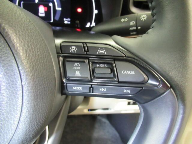 シエンタ ハイブリッドＺ　ＴＳＳ　ワンオーナ　エアバック　キーレスエントリー　イモビライザー　ＴＶ　バックモニター　ＬＥＤヘッドライト　ＥＴＣ車載器　横滑り防止　スマートキー　オートエアコン　サイドエアバッグ　ＷＳＲＳ　ＡＢＳ（13枚目）