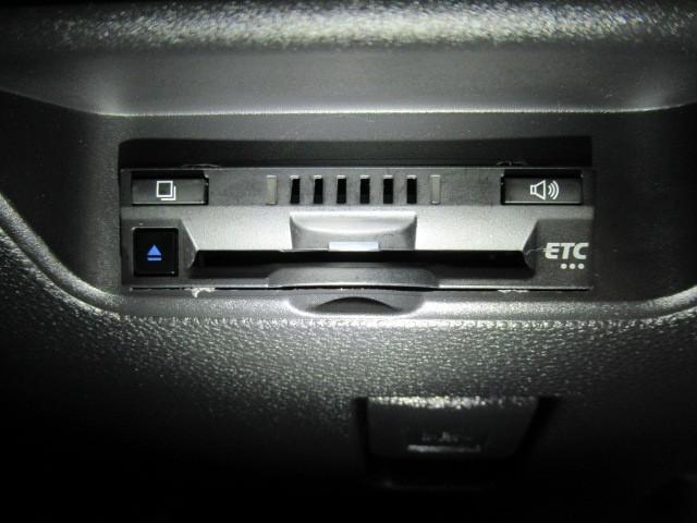 アクア Ｚ　ＬＥＤヘッドライト　スマートキー　１００Ｖ電源　イモビライザー　アルミホイール　オートクルーズコントロール　エアコン　ＥＳＣ　ナビ　カーテンエアバッグ　ＥＴＣ　キーレス　パワーウインドウ　ＡＢＳ（12枚目）