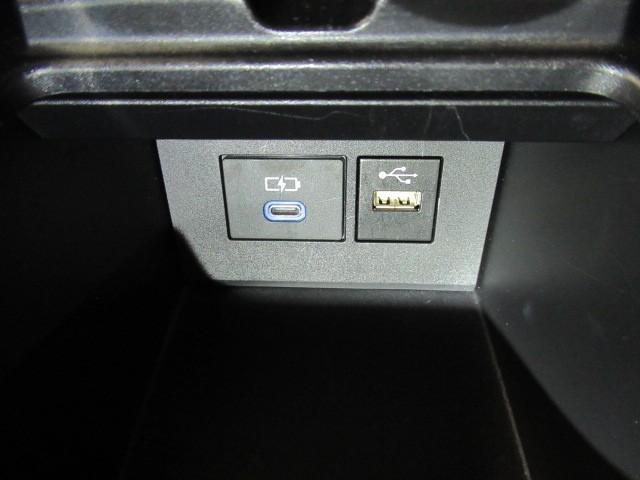 アクア Ｚ　ＬＥＤヘッドライト　スマートキー　１００Ｖ電源　イモビライザー　アルミホイール　オートクルーズコントロール　エアコン　ＥＳＣ　ナビ　カーテンエアバッグ　ＥＴＣ　キーレス　パワーウインドウ　ＡＢＳ（26枚目）