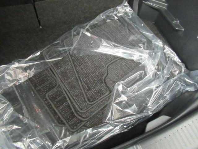 アクア Ｚ　ＬＥＤヘッドライト　スマートキー　１００Ｖ電源　イモビライザー　アルミホイール　オートクルーズコントロール　エアコン　ＥＳＣ　ナビ　カーテンエアバッグ　ＥＴＣ　キーレス　パワーウインドウ　ＡＢＳ（31枚目）