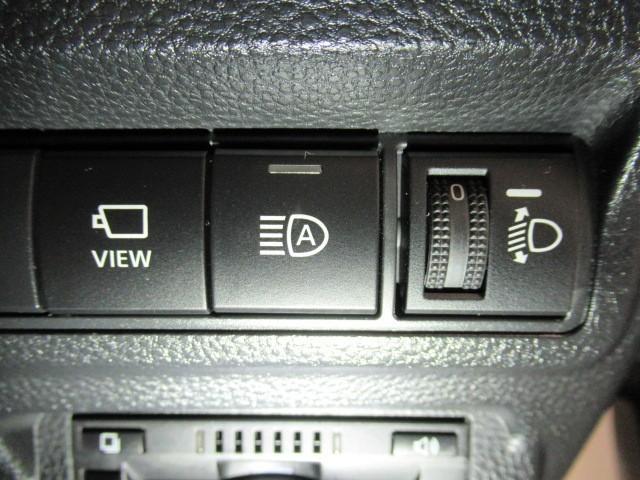 カローラクロス Ｚ　ＤＶＤ再生可　横滑り防止機能　１オ－ナ－　盗難防止装置　メモリナビ　バックガイドモニター　クルーズコントロール　エアバッグ　キーフリーシステム　パワ－シ－ト　ＡＡＣ　ＥＴＣ車載器　ＡＷ　スマ－トキ－（13枚目）