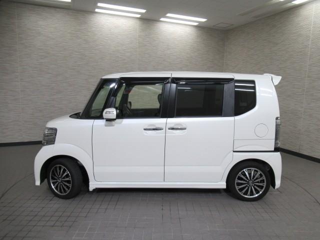 Ｎ－ＢＯＸカスタム Ｇ・ターボＬパッケージ　ＡＵＴＯエアコン　ナビＴＶ　地デジテレビ　Ｂカメ　盗難警報装置　横滑防止装置　ＰＳ　ＰＷ　運転席エアバッグ　メモリーナビ　ＥＴＣ付き　オートクルーズ　キーレスエントリー　ＤＶＤ視聴可能　Ｗエアバック（3枚目）