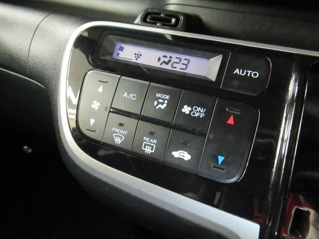 Ｎ－ＢＯＸカスタム Ｇ・ターボＬパッケージ　ＡＵＴＯエアコン　ナビＴＶ　地デジテレビ　Ｂカメ　盗難警報装置　横滑防止装置　ＰＳ　ＰＷ　運転席エアバッグ　メモリーナビ　ＥＴＣ付き　オートクルーズ　キーレスエントリー　ＤＶＤ視聴可能　Ｗエアバック（18枚目）