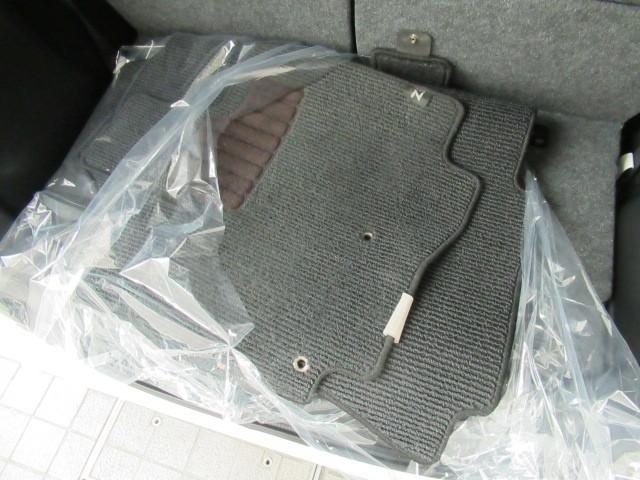 Ｎ－ＢＯＸカスタム Ｇ・ターボＬパッケージ　ＡＵＴＯエアコン　ナビＴＶ　地デジテレビ　Ｂカメ　盗難警報装置　横滑防止装置　ＰＳ　ＰＷ　運転席エアバッグ　メモリーナビ　ＥＴＣ付き　オートクルーズ　キーレスエントリー　ＤＶＤ視聴可能　Ｗエアバック（21枚目）