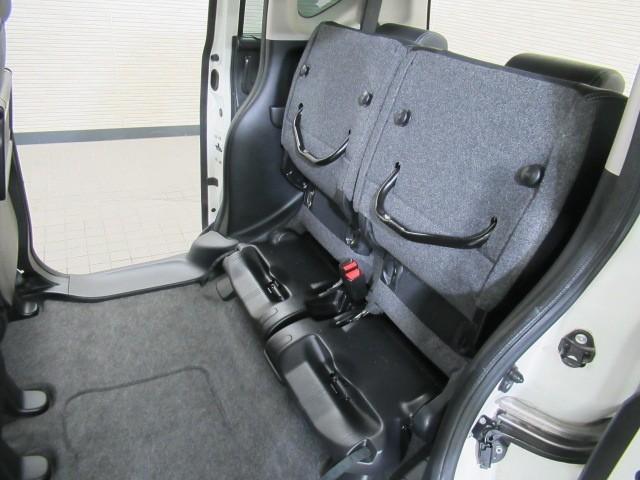 Ｎ－ＢＯＸカスタム Ｇ・ターボＬパッケージ　ＡＵＴＯエアコン　ナビＴＶ　地デジテレビ　Ｂカメ　盗難警報装置　横滑防止装置　ＰＳ　ＰＷ　運転席エアバッグ　メモリーナビ　ＥＴＣ付き　オートクルーズ　キーレスエントリー　ＤＶＤ視聴可能　Ｗエアバック（24枚目）