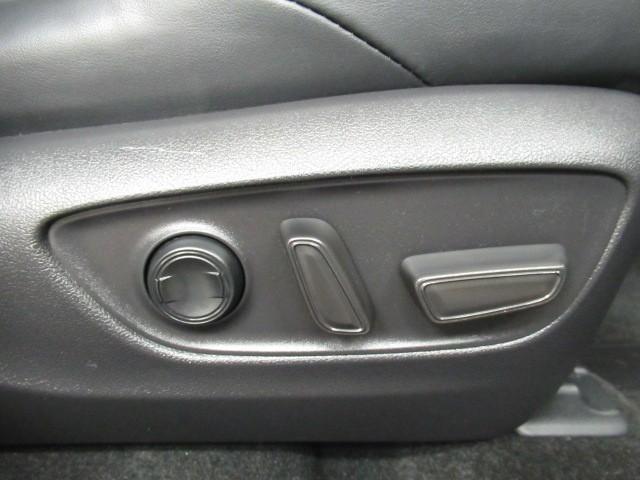 ＲＡＶ４ アドベンチャー　リヤカメラ　アルミ　クルーズＣ　ナビテレビ　ＬＥＤライト　１オーナー　イモビ　地デジ　ＥＳＣ　スマキー　ＰＳ　ＥＴＣ付き　エアコン　４ＷＤ車　電動パワーシート　パワーウインドウ　サイドエアバッグ（10枚目）