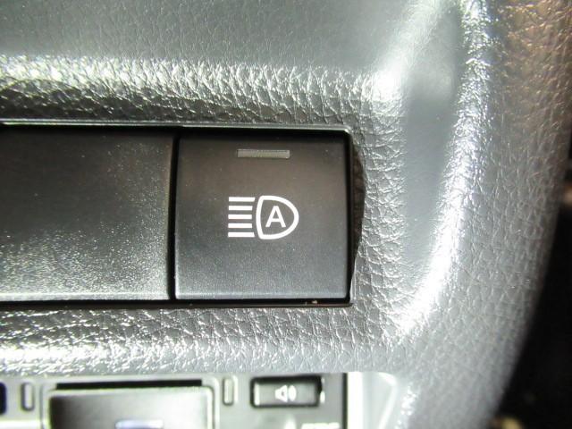 ＲＡＶ４ アドベンチャー　リヤカメラ　アルミ　クルーズＣ　ナビテレビ　ＬＥＤライト　１オーナー　イモビ　地デジ　ＥＳＣ　スマキー　ＰＳ　ＥＴＣ付き　エアコン　４ＷＤ車　電動パワーシート　パワーウインドウ　サイドエアバッグ（12枚目）