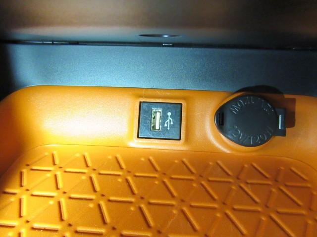 ＲＡＶ４ アドベンチャー　リヤカメラ　アルミ　クルーズＣ　ナビテレビ　ＬＥＤライト　１オーナー　イモビ　地デジ　ＥＳＣ　スマキー　ＰＳ　ＥＴＣ付き　エアコン　４ＷＤ車　電動パワーシート　パワーウインドウ　サイドエアバッグ（24枚目）