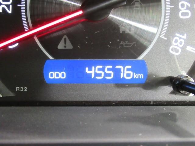 ヴォクシー ZS 煌II スマートキー・プッシュスタート バックガイドモニター セキュリティアラーム 両側パワスラドア 1オーナー ETC車載器 地デジテレビ VSC LEDライト サイドエアバッグ 助手席エアバック AC(16枚目)