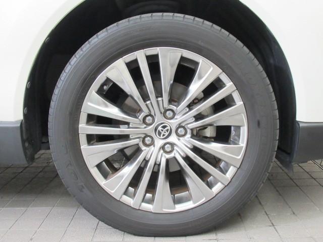 ハリアー Ｚ　盗難防止　運転席パワーシート　地デジ　横滑防止装置　リアビューカメラ　ヘッドライトＬＥＤ　アルミホイール　Ｗエアバッグ　キーレス　スマートキ－　サイドエアバッグ　エアコン　ナビ＆ＴＶ　パワステ　ＡＢＳ（7枚目）