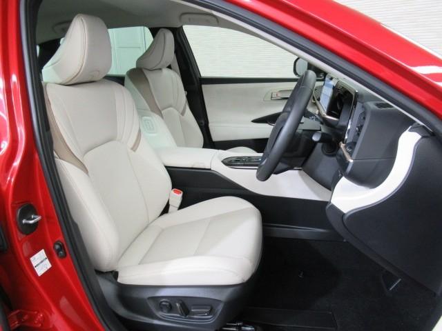 クラウンクロスオーバー Gアドバンスド・レザーパッケージ TSS レザー フルセグTV ナビTV パワーシート LEDヘッドライト クルーズコントロール Bカメラ ドライブレコーダ オートエアコン アルミホイル ワンオーナー ETC付 横滑り防止装置 4WD(8枚目)