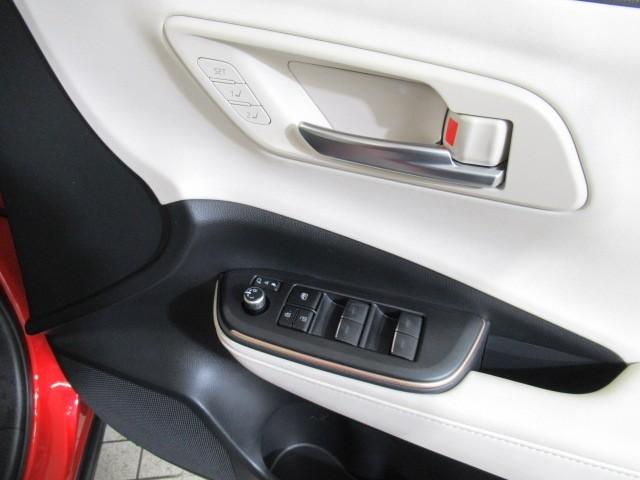 クラウンクロスオーバー Gアドバンスド・レザーパッケージ TSS レザー フルセグTV ナビTV パワーシート LEDヘッドライト クルーズコントロール Bカメラ ドライブレコーダ オートエアコン アルミホイル ワンオーナー ETC付 横滑り防止装置 4WD(10枚目)