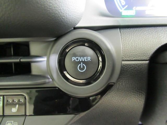 クラウンクロスオーバー Gアドバンスド・レザーパッケージ TSS レザー フルセグTV ナビTV パワーシート LEDヘッドライト クルーズコントロール Bカメラ ドライブレコーダ オートエアコン アルミホイル ワンオーナー ETC付 横滑り防止装置 4WD(17枚目)