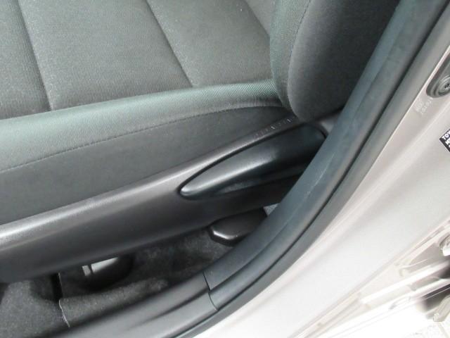 カローラアクシオ EX 衝突被害軽減システム PW ワンセグ メモリーナビ バックモニター ETC アイドリングストップ エアバッグ キーレス 横滑り防止装置 マニュアルエアコン ABS スマートキー 盗難防止(26枚目)