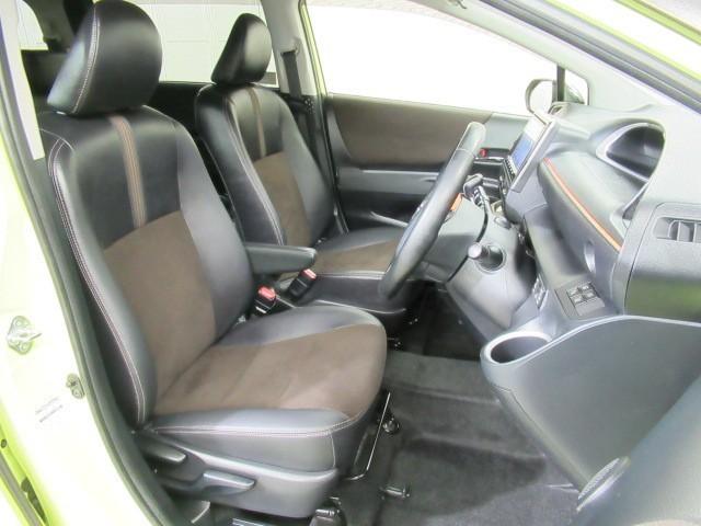 シエンタ Ｇ　クエロ　軽減ブレーキ　両側自動ドア　Ｉストップ　後カメラ　ワンオーナー車　デュアルエアバック　パワーウィンドウ　フルオートエアコン　ＤＶＤ再生可　ＬＥＤヘッド　ナビ＆ＴＶ　スマキー　ＶＳＣ　３列　キーレス（8枚目）