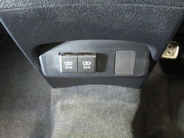 シエンタ Ｇ　クエロ　軽減ブレーキ　両側自動ドア　Ｉストップ　後カメラ　ワンオーナー車　デュアルエアバック　パワーウィンドウ　フルオートエアコン　ＤＶＤ再生可　ＬＥＤヘッド　ナビ＆ＴＶ　スマキー　ＶＳＣ　３列　キーレス（24枚目）