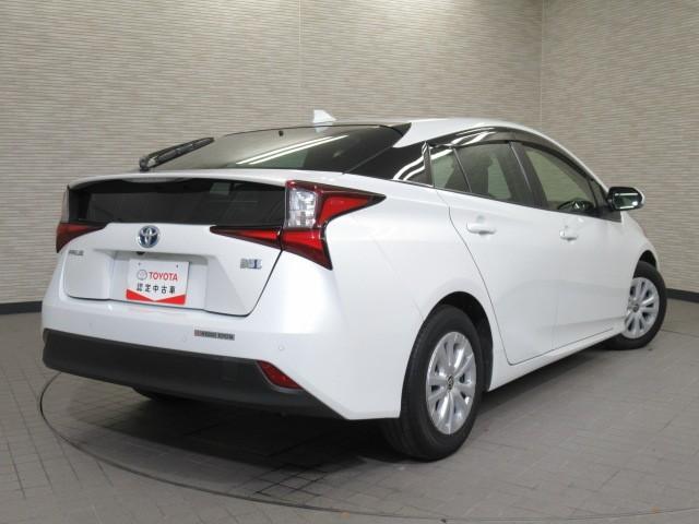 プリウス SセーフティプラスII メモリーナビ ワンセグ バックモニター LEDヘッドライト CD再生機能 純正アルミ イモビライザー スマートキー 衝突被害軽減ブレーキ ペダル踏み間違い急発進制御装置 ブラインドスポットモニター(6枚目)