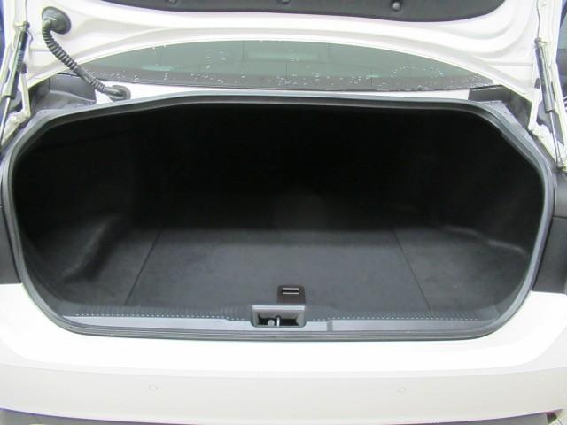 クラウンハイブリッド S エレガンススタイルII イモビライザー バックモニター ナビ&TV アルミホイール オートクルーズコントロール AC100V スマートキー フルセグ キーレス ETC メモリーナビ DVD再生 横滑り防止装置 ワンオーナー(27枚目)