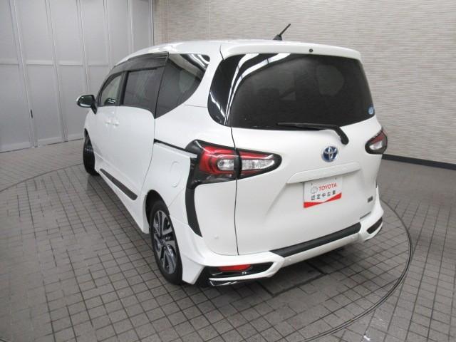 シエンタ ハイブリッド G セーフティーエディション 衝突軽減ブレーキ 100V電源 アルミホイール スマキー LEDヘッドライト フルセグTV イモビライザー 1オーナー クルーズコントロール ウォークスルー バックモニター エアバッグ 横滑り防止装置(8枚目)