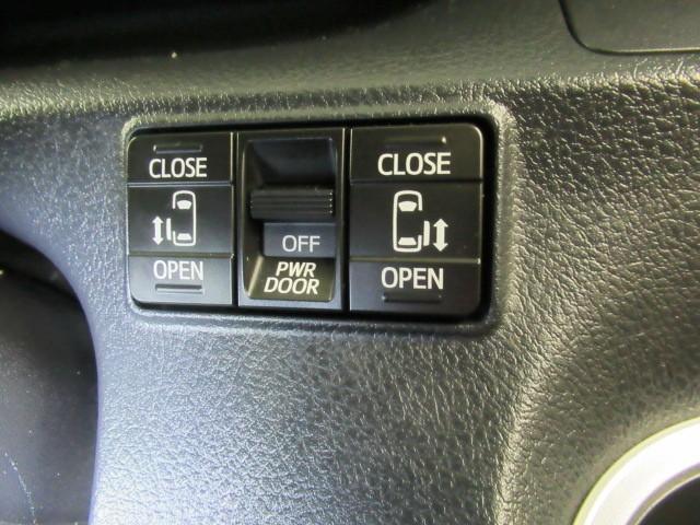 シエンタ ハイブリッド G セーフティーエディション 衝突軽減ブレーキ 100V電源 アルミホイール スマキー LEDヘッドライト フルセグTV イモビライザー 1オーナー クルーズコントロール ウォークスルー バックモニター エアバッグ 横滑り防止装置(12枚目)