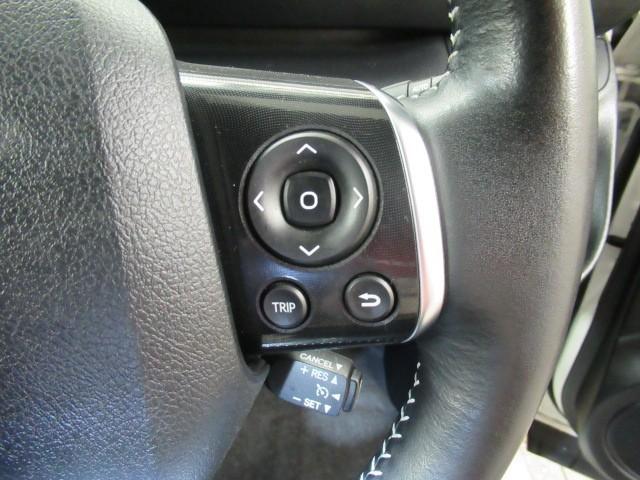 シエンタ ハイブリッド G セーフティーエディション 衝突軽減ブレーキ 100V電源 アルミホイール スマキー LEDヘッドライト フルセグTV イモビライザー 1オーナー クルーズコントロール ウォークスルー バックモニター エアバッグ 横滑り防止装置(15枚目)