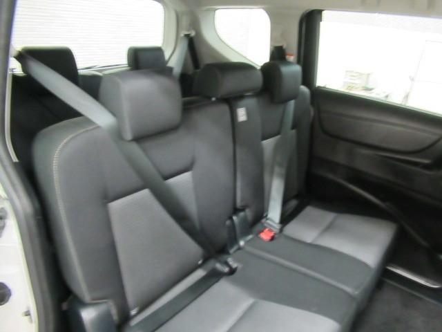 シエンタ ハイブリッド G セーフティーエディション 衝突軽減ブレーキ 100V電源 アルミホイール スマキー LEDヘッドライト フルセグTV イモビライザー 1オーナー クルーズコントロール ウォークスルー バックモニター エアバッグ 横滑り防止装置(24枚目)