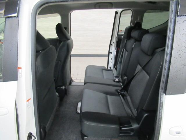 シエンタ ハイブリッド G セーフティーエディション 衝突軽減ブレーキ 100V電源 アルミホイール スマキー LEDヘッドライト フルセグTV イモビライザー 1オーナー クルーズコントロール ウォークスルー バックモニター エアバッグ 横滑り防止装置(26枚目)