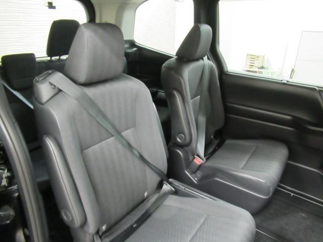 ノア ハイブリッドＧ　ナビ＆ＴＶ　Ｗエアコン　カラーバックモニター　アルミホイール　盗難防止装置　クルコン　キーレス　スマートキ－　フルセグテレビ　両側電動ドア　ＬＥＤライト　ＴＳＳ　オートエアコン　３列シート　ＥＴＣ（25枚目）