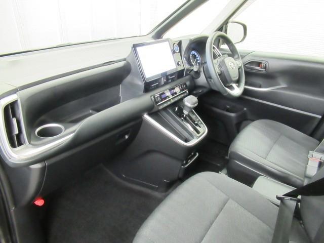 ノア ハイブリッドＧ　ナビ＆ＴＶ　Ｗエアコン　カラーバックモニター　アルミホイール　盗難防止装置　クルコン　キーレス　スマートキ－　フルセグテレビ　両側電動ドア　ＬＥＤライト　ＴＳＳ　オートエアコン　３列シート　ＥＴＣ（31枚目）