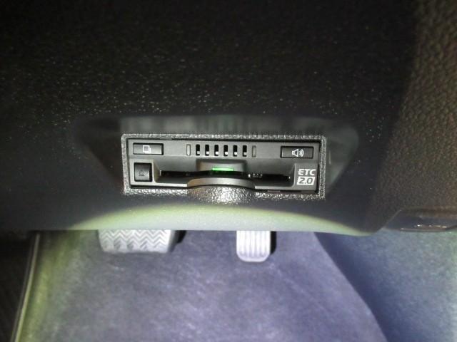 プリウスPHV A 地上デジタル DVD可 バックモニタ 電動シート オ-トエアコン AC100V LED 盗難防止装置 スマートキー オートクルーズコントロール ETC ドラレコ キーレス アルミホイール メモリーナビ(12枚目)