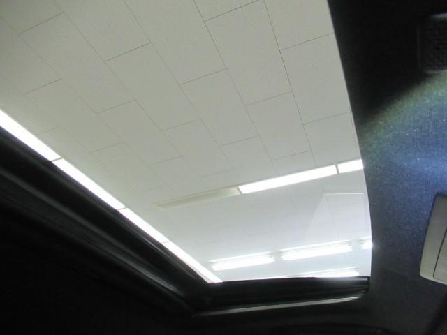 IS IS300h Fスポーツ Bモニ 地デジTV ナビTV オートエアコン スマートキー&プッシュスタート キーフリー パワーステアリング メモリナビ 横滑り防止機能 エアバッグ ABS 盗難防止装置 LEDヘッドライト Pシート(30枚目)