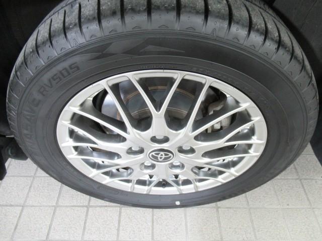 ヴォクシー ハイブリッドZS 煌III 地デジTV リヤカメラ 1オナ車 Wエアコン スマートキー DVD再生可 クルコン VSC キーレス アルミホイール ナビ&TV LEDヘッドランプ ETC 3列シート メモリーナビ オートエアコン(8枚目)