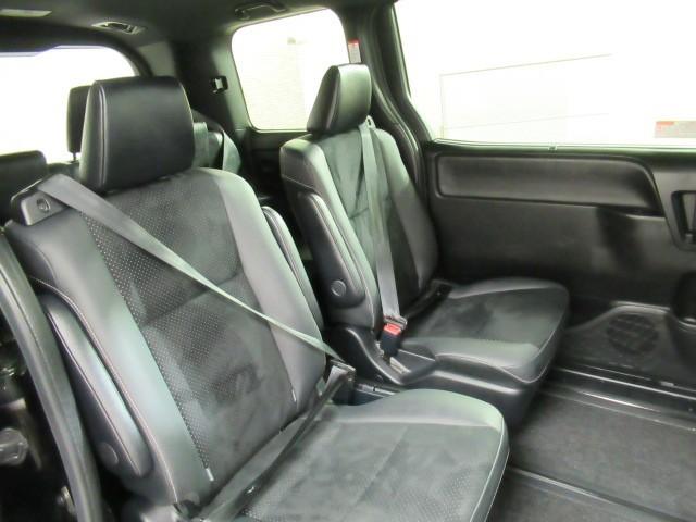 ヴォクシー ハイブリッドZS 煌III 地デジTV リヤカメラ 1オナ車 Wエアコン スマートキー DVD再生可 クルコン VSC キーレス アルミホイール ナビ&TV LEDヘッドランプ ETC 3列シート メモリーナビ オートエアコン(23枚目)