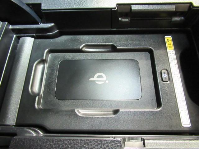 ハリアーハイブリッド プレミアム アドバンスドパッケージ Sキー 地デジ パワーウインドウ クルコン ナビ&TV LEDライト 電動シート 横滑防止装置 DVD再生 メモリーナビ オートエアコン キーフリー ABS ETC車載器 4WD カーテンエアバッグ(24枚目)