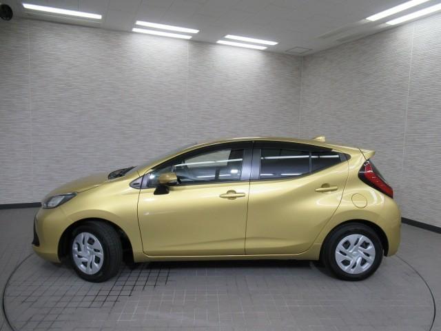 アクア Ｘ　踏み間違い防止　１００Ｖ　イモビ　ナビ＆ＴＶ　フルセグ　ＬＥＤヘッドライト　スマートキー　横滑り防止機能　キーレスエントリー　オートクルーズ　オートエアコン　ＥＴＣ　カーテンエアバッグ　ＡＢＳ（5枚目）