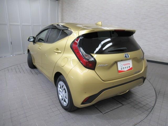 アクア Ｘ　踏み間違い防止　１００Ｖ　イモビ　ナビ＆ＴＶ　フルセグ　ＬＥＤヘッドライト　スマートキー　横滑り防止機能　キーレスエントリー　オートクルーズ　オートエアコン　ＥＴＣ　カーテンエアバッグ　ＡＢＳ（6枚目）