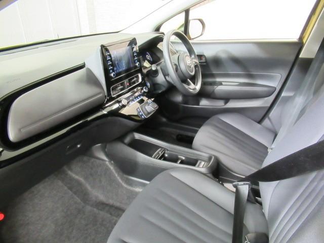 アクア Ｘ　踏み間違い防止　１００Ｖ　イモビ　ナビ＆ＴＶ　フルセグ　ＬＥＤヘッドライト　スマートキー　横滑り防止機能　キーレスエントリー　オートクルーズ　オートエアコン　ＥＴＣ　カーテンエアバッグ　ＡＢＳ（29枚目）