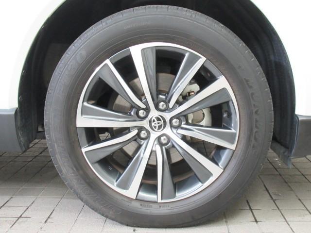 ハリアー Ｇ　アルミ　リヤカメラ　イモビライザー　運転席パワーシート　ＬＥＤヘッド　クルーズコントロール　４ＷＤ　ＥＴＣ　スマートキー　フルセグ　オートエアコン　キーレス　１オーナー　ＡＢＳ　ＴＶ　エアバッグ（7枚目）