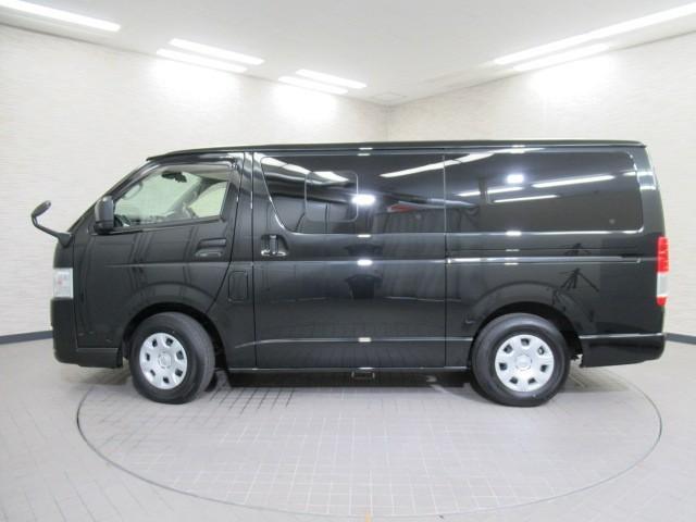 ハイエースバン ＤＸ　ＧＬパッケージ　ＬＥＤヘッド　１オーナー車　横滑り防止装置　キーレスエントリー　エアコン　パワステ　フロントパワーウインドウ　エアバック　セキュリティー　ＡＢＳ　インテリジェントクリアランスソナー　ＡＣ１００Ｖ（5枚目）