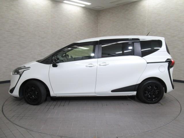 シエンタ Ｇ　セーフティーエディションＩＩ　誤発進抑制装置　ワンセグＴＶ　両側パワースライドドア　横滑り防止装置　ＥＴＣ車載器　オートエアコン　盗難防止システム　ＡＢＳ　ウォークスルー　キーレスエントリー　ナビ＆ＴＶ　メモリ－ナビ　ＰＳ（5枚目）