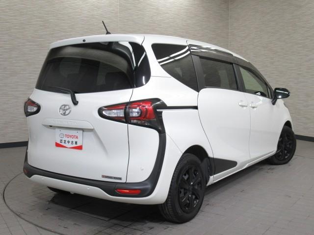 シエンタ Ｇ　セーフティーエディションＩＩ　誤発進抑制装置　ワンセグＴＶ　両側パワースライドドア　横滑り防止装置　ＥＴＣ車載器　オートエアコン　盗難防止システム　ＡＢＳ　ウォークスルー　キーレスエントリー　ナビ＆ＴＶ　メモリ－ナビ　ＰＳ（6枚目）