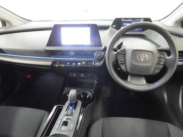 プリウス Ｇ　オートクルーズ　キーレス　オートエアコン　バックモニター　ナビ＆ＴＶ　メモリナビ　ＬＥＤヘッドランプ　アルミ　イモビ　ＡＢＳ　デュアルエアバック　横滑防止　パワーステアリング　ＥＴＣ車載器　フルセグ（24枚目）