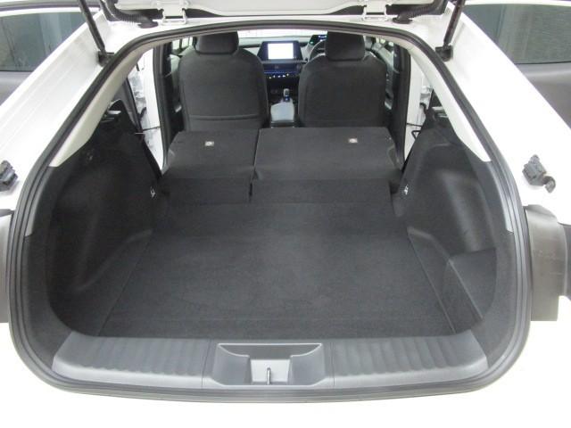 プリウス Ｇ　オートクルーズ　キーレス　オートエアコン　バックモニター　ナビ＆ＴＶ　メモリナビ　ＬＥＤヘッドランプ　アルミ　イモビ　ＡＢＳ　デュアルエアバック　横滑防止　パワーステアリング　ＥＴＣ車載器　フルセグ（29枚目）