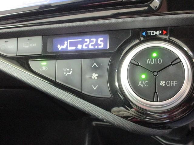 アクア Ｓスタイルブラック　バックモニタ－　ナビＴＶ　イモビライザー　ＬＥＤライト　スマートキープッシュスタート　１オーナー　ＥＴＣ付き　Ｗエアバッグ　キーフリ　メモリーナビゲーション　横滑り防止装置付き　１セグ　ＡＢＳ　ＰＳ（14枚目）