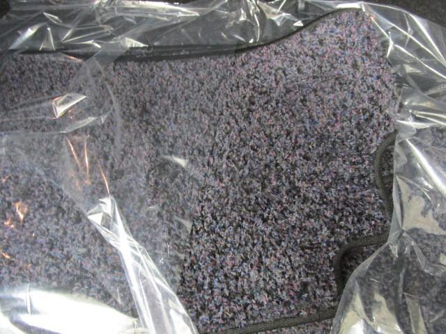 アクア Ｓスタイルブラック　バックモニタ－　ナビＴＶ　イモビライザー　ＬＥＤライト　スマートキープッシュスタート　１オーナー　ＥＴＣ付き　Ｗエアバッグ　キーフリ　メモリーナビゲーション　横滑り防止装置付き　１セグ　ＡＢＳ　ＰＳ（20枚目）