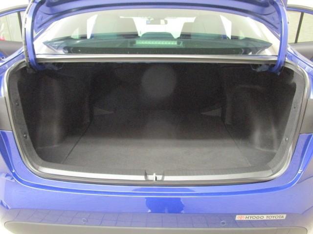 カローラ S オートクルーズ キーレス オートエアコン バックモニター ナビ&TV メモリナビ LEDヘッドランプ アルミ イモビ ABS デュアルエアバック 横滑防止 パワーステアリング ETC車載器 フルセグ(25枚目)