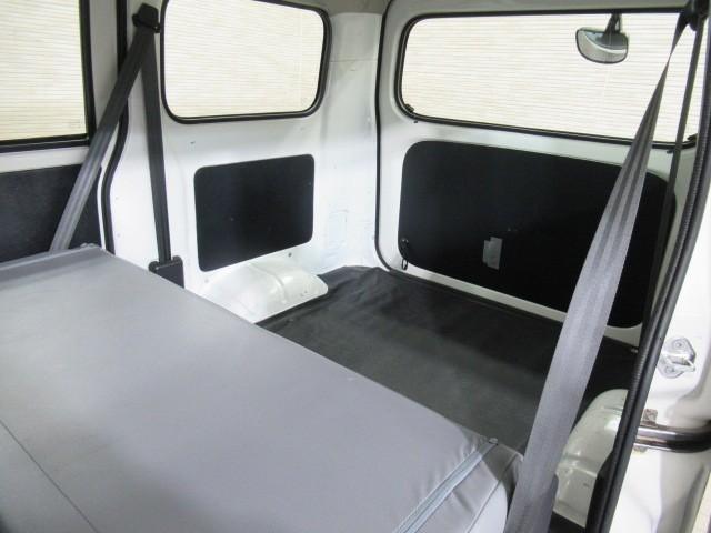 タウンエースバン ＤＸ　横滑防止装置　衝突軽減　運転席エアバッグ　エアコン　ＬＥＤヘッドライト　バックカメラ　Ｗエアバック　メモリーナビ　盗難防止システム　ＡＢＳ　ＥＴＣ　アイドリングストップ　ナビ（28枚目）